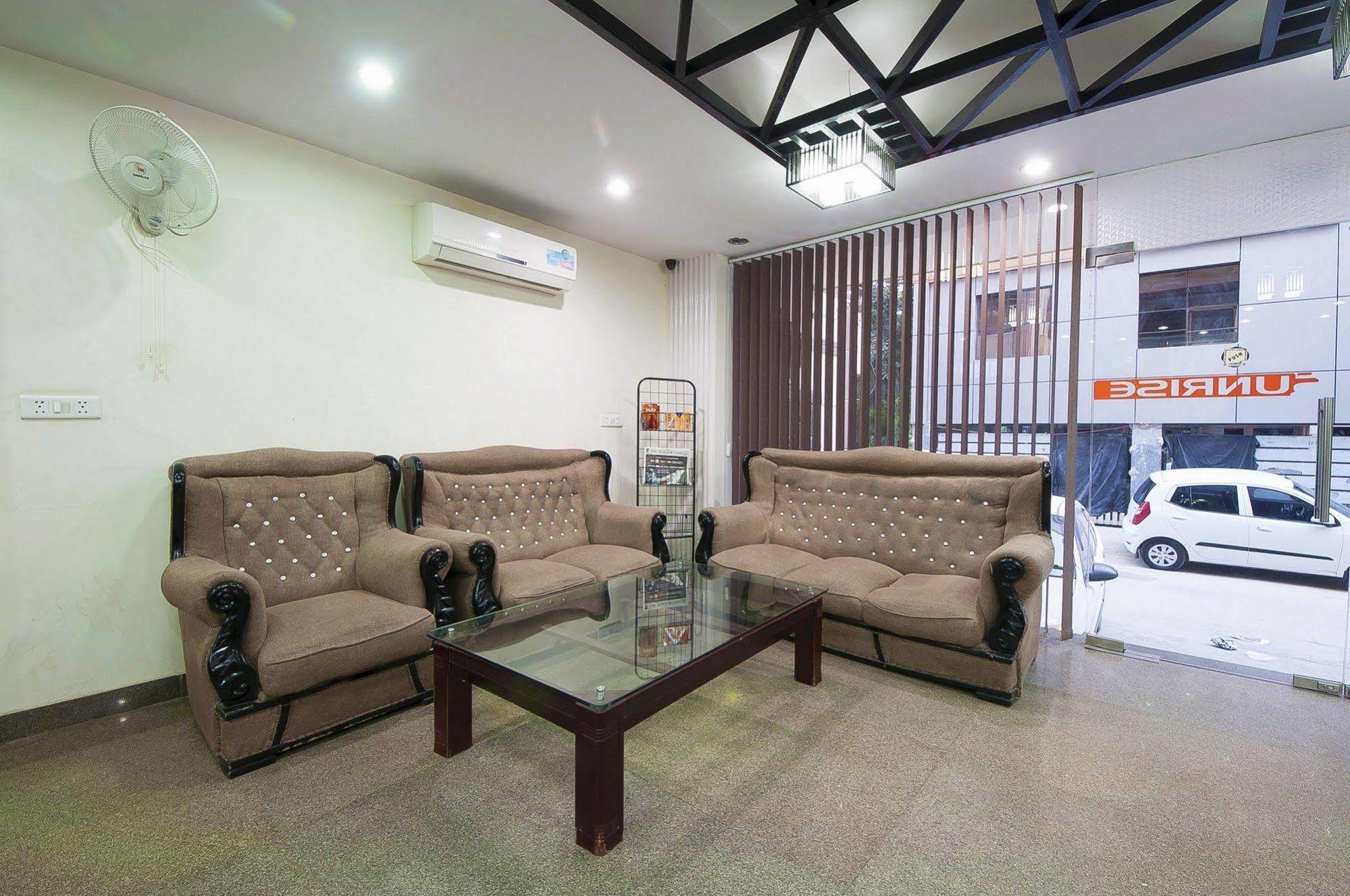 דלהי Hotel Sunrise מראה חיצוני תמונה